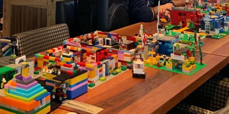LEGO BUILDING